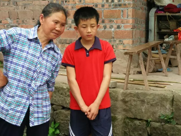 “古昌土猪肉”走进荣昌区古昌镇,爱心在行动 “古昌土猪肉”走进荣昌区古昌镇,爱心在行动